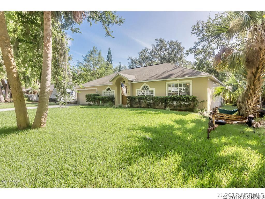 1611 Royal Palm Dr., Edgewater, FL 32132