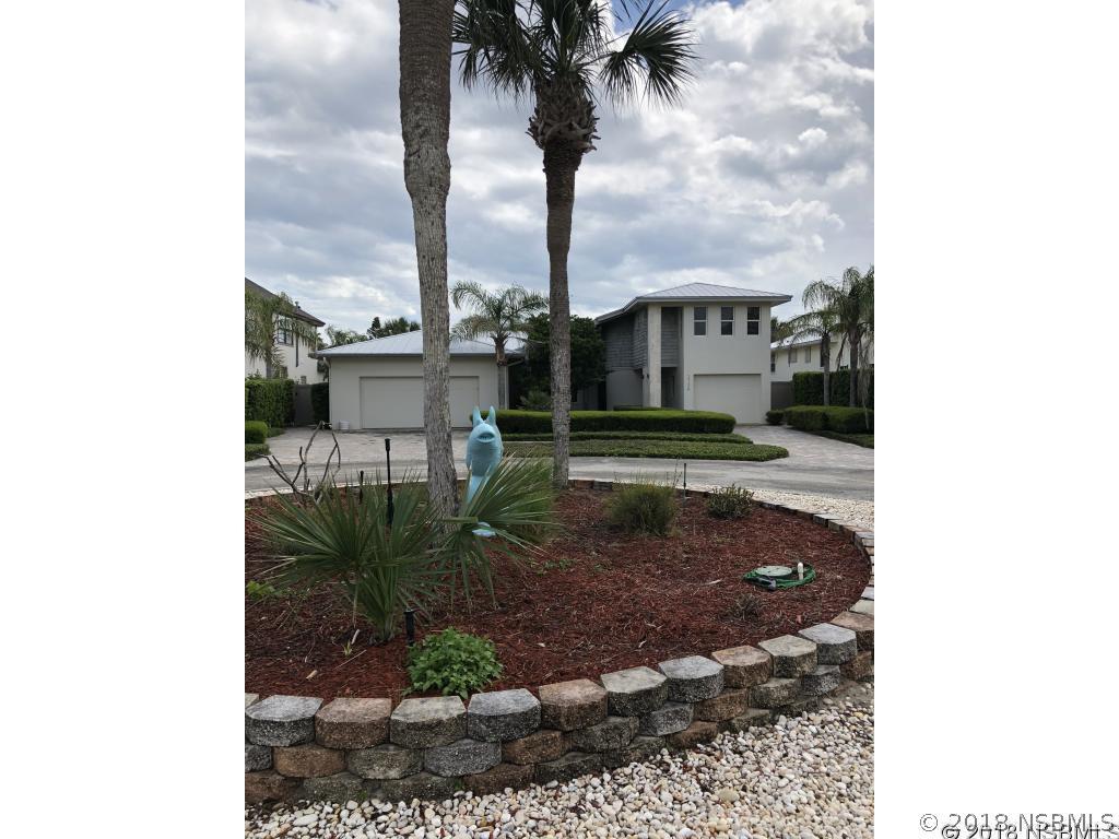 2126 Villa Way, New Smyrna Beach, FL 32169