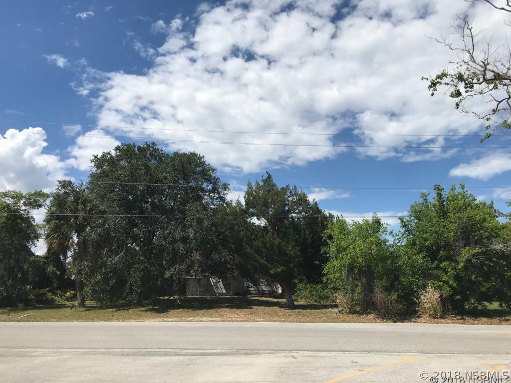 322 S Ridgewood Ave., Edgewater, FL 32132