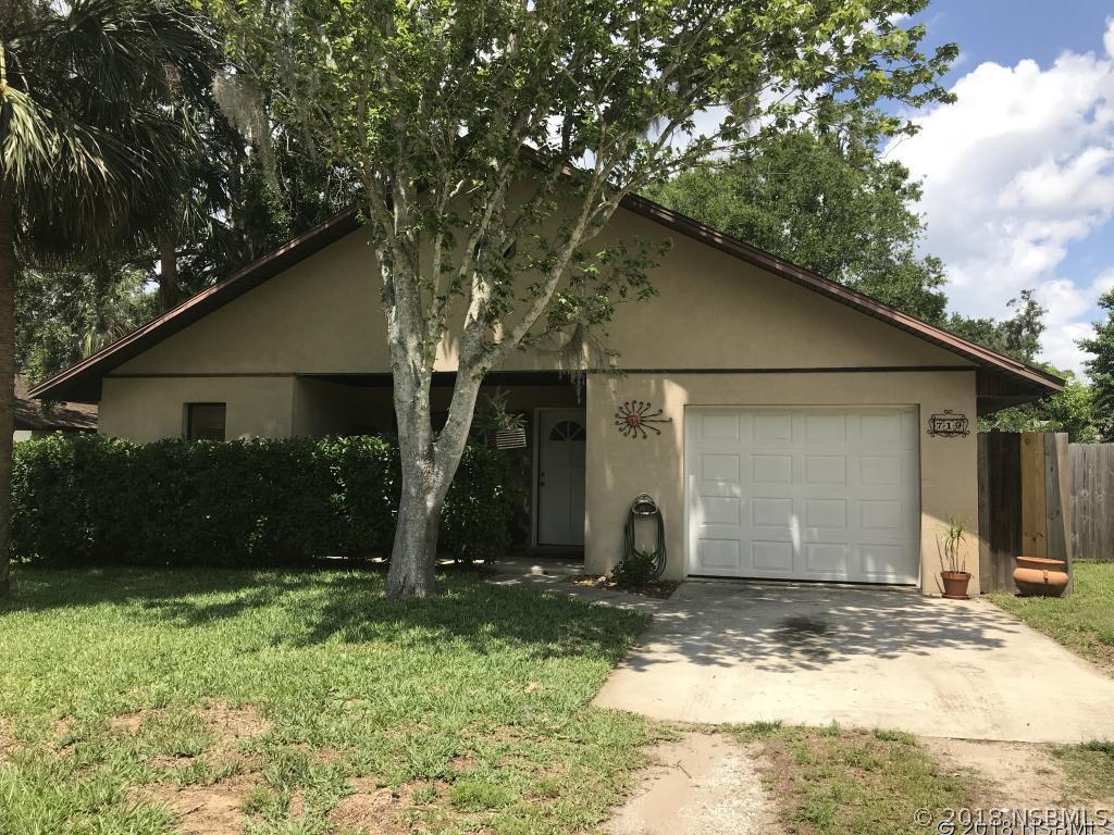 719 Phyllis Ave., New Smyrna Beach, FL 32168