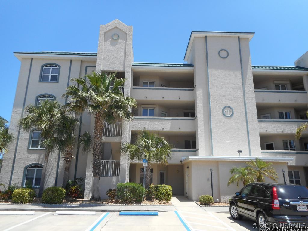430 Bouchelle Dr. #301, New Smyrna Beach, FL 32169