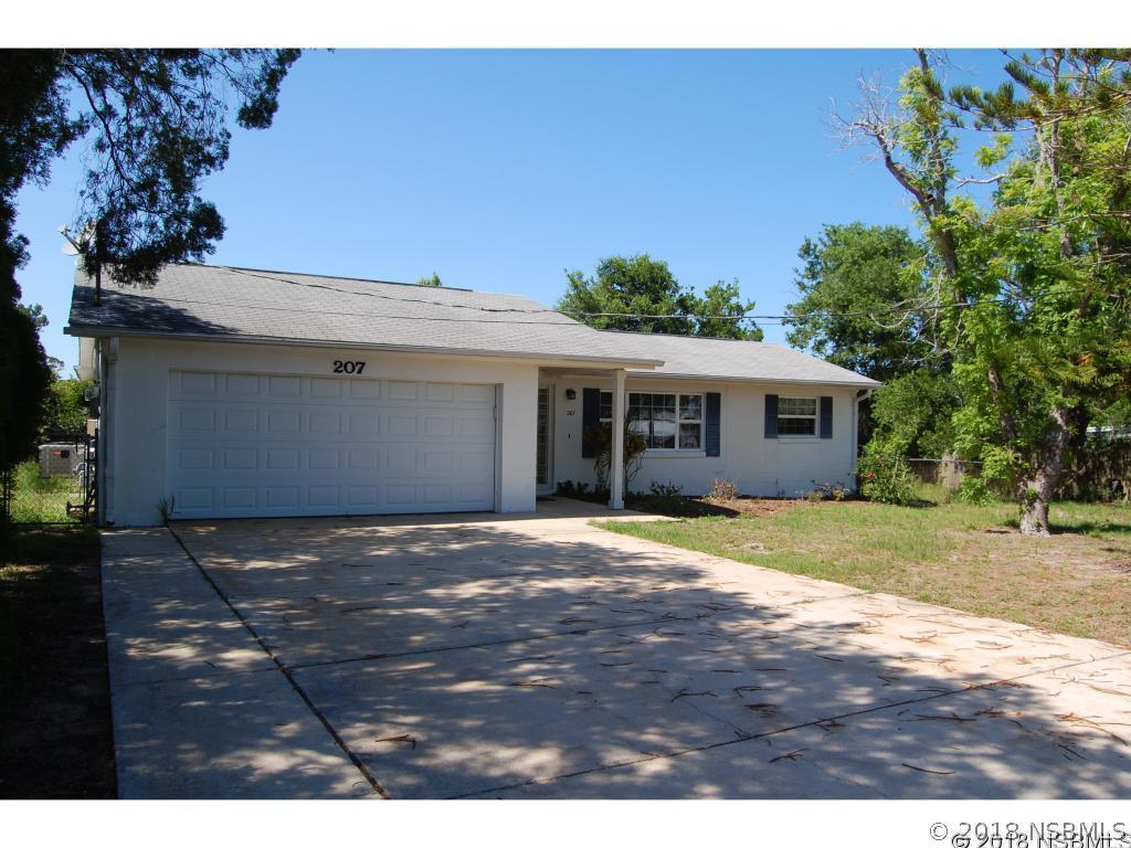 207 Eaton Rd., Edgewater, FL 32132