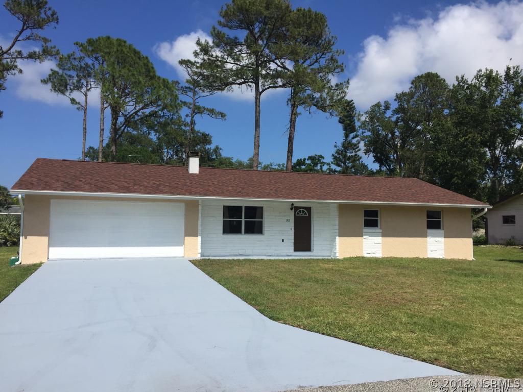 1913 Sabal Palm Dr., Edgewater, FL 32141