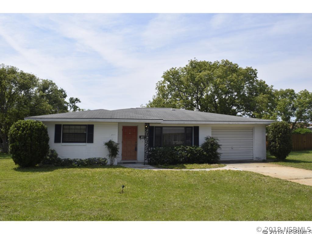 124 Thomas Ave., Edgewater, FL 32132