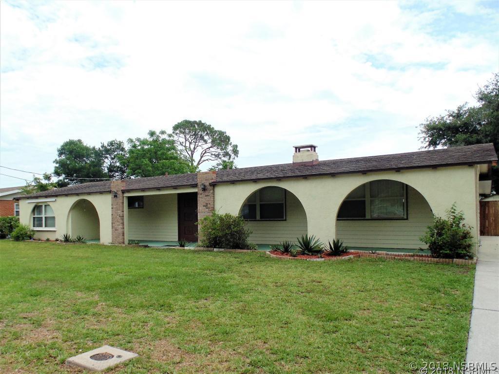 611 10th St., Holly Hill, FL 32117