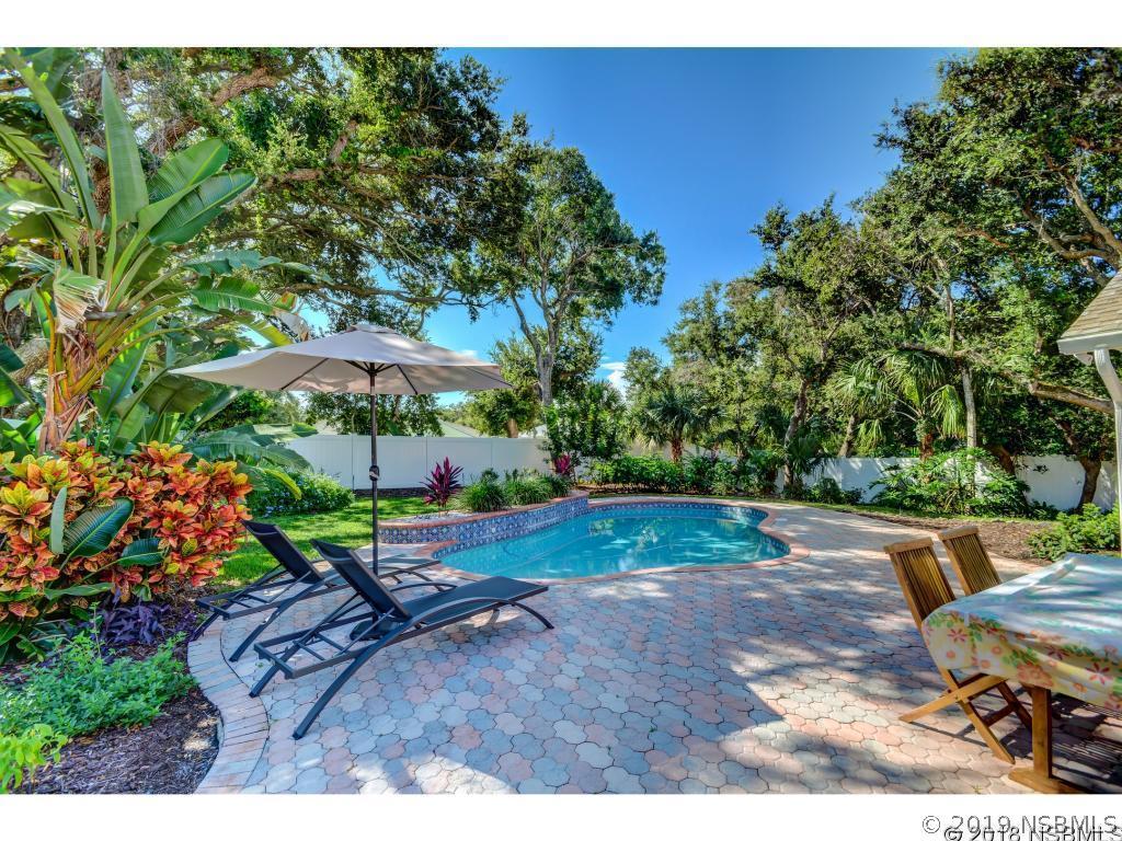 815 E 7th Ave., New Smyrna Beach, FL 32169