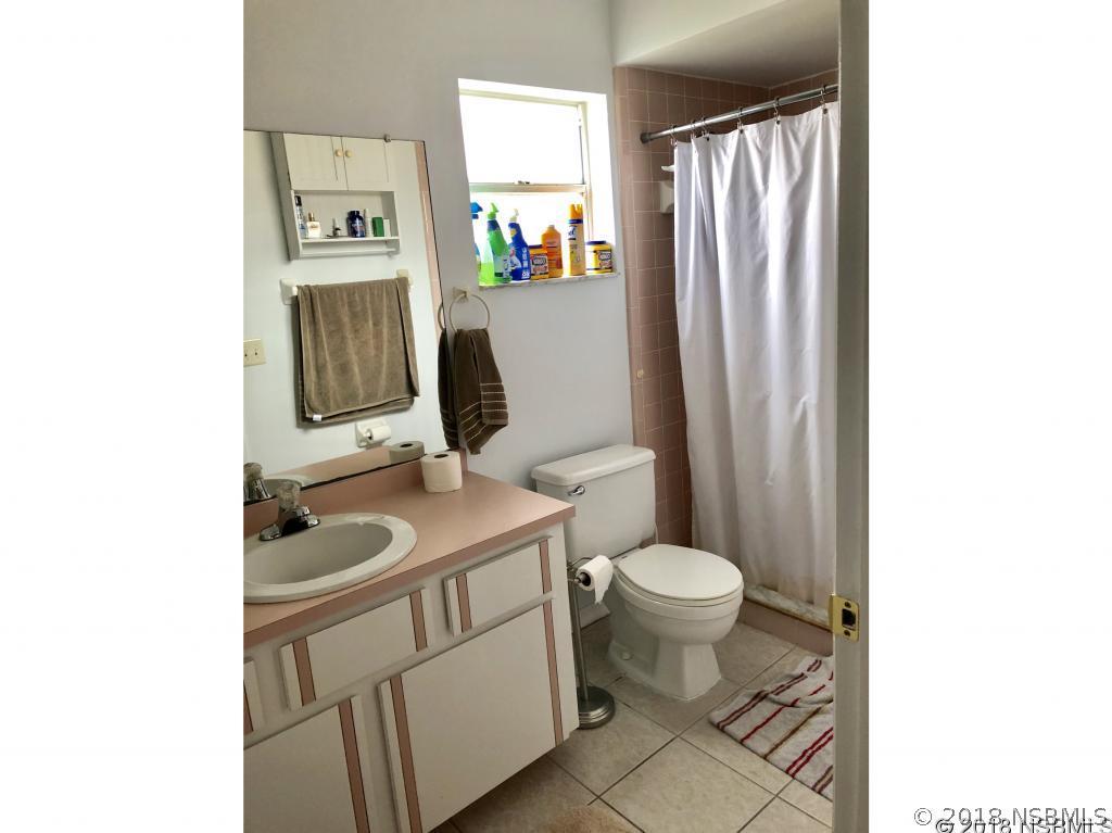 2313 Date Palm Dr., Edgewater, FL 32141