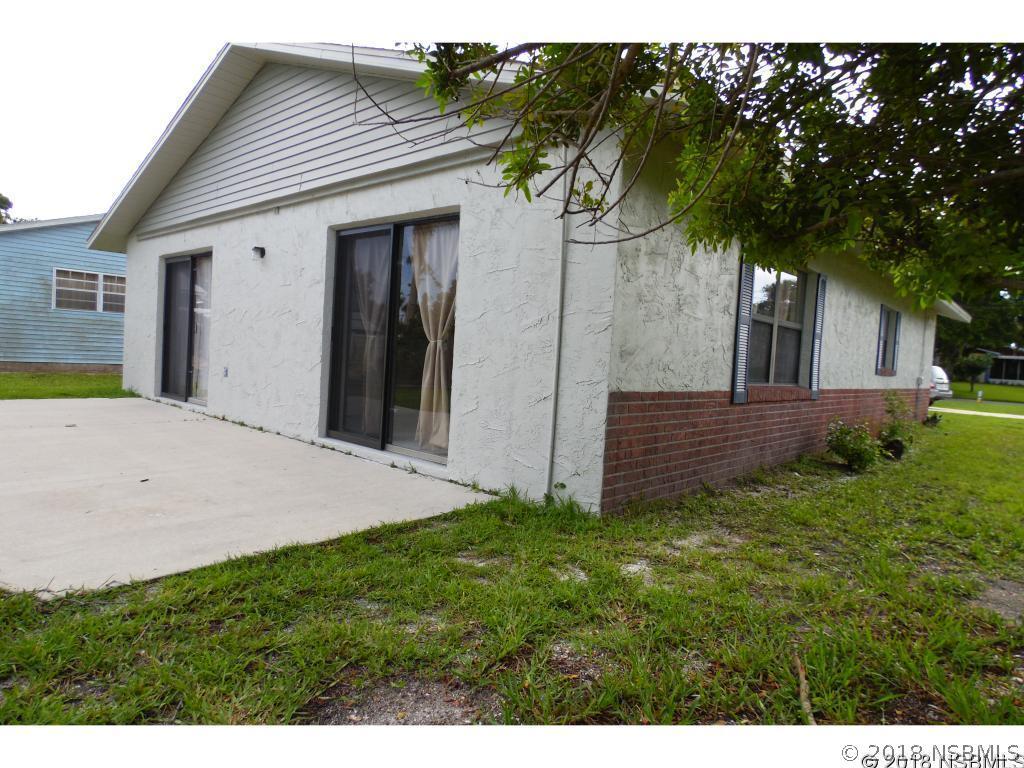1715 S Riverside Dr., Edgewater, FL 32132