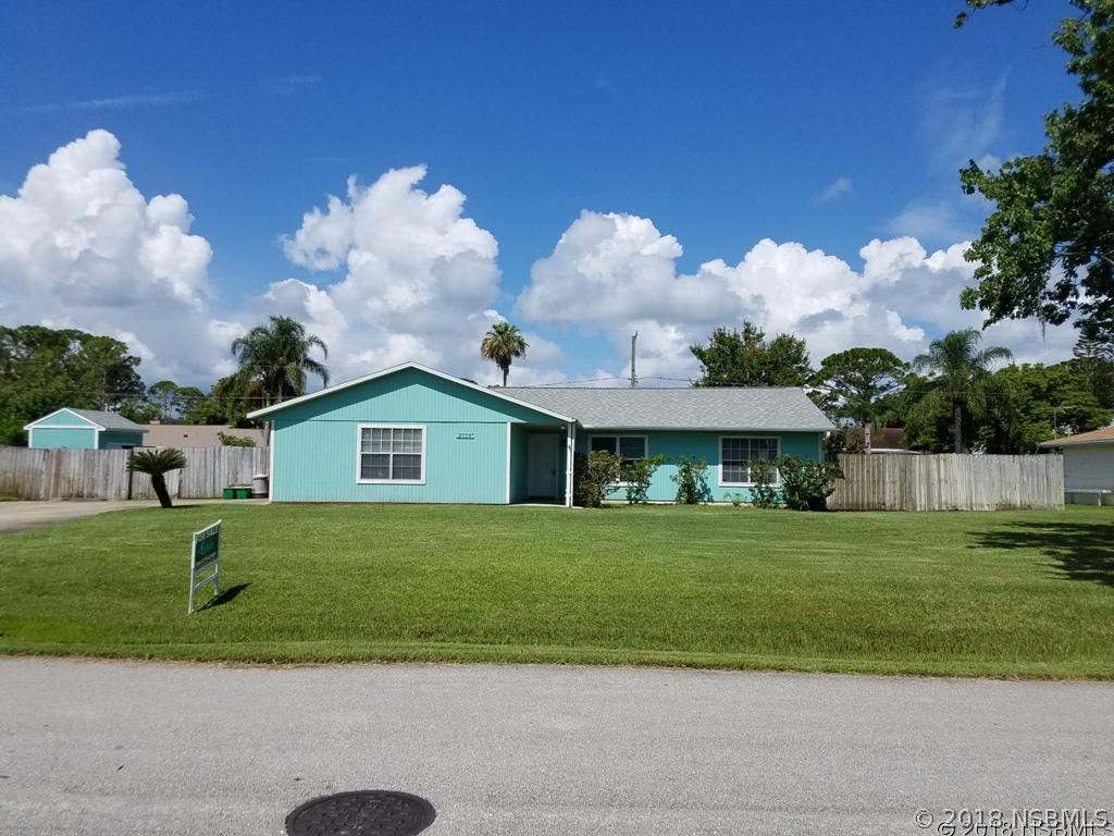 2720 Queen Palm Dr., Edgewater, FL 32141