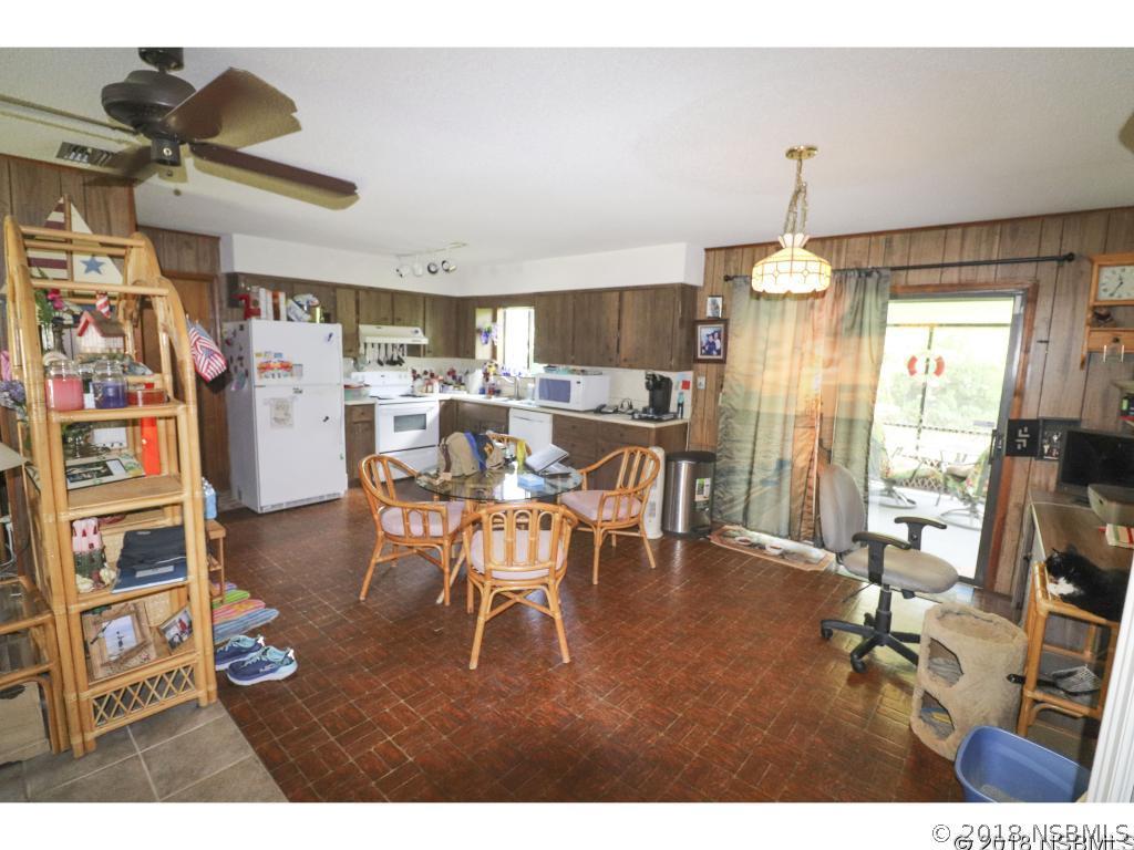 1865 Travelers Palm Dr., Edgewater, FL 32141