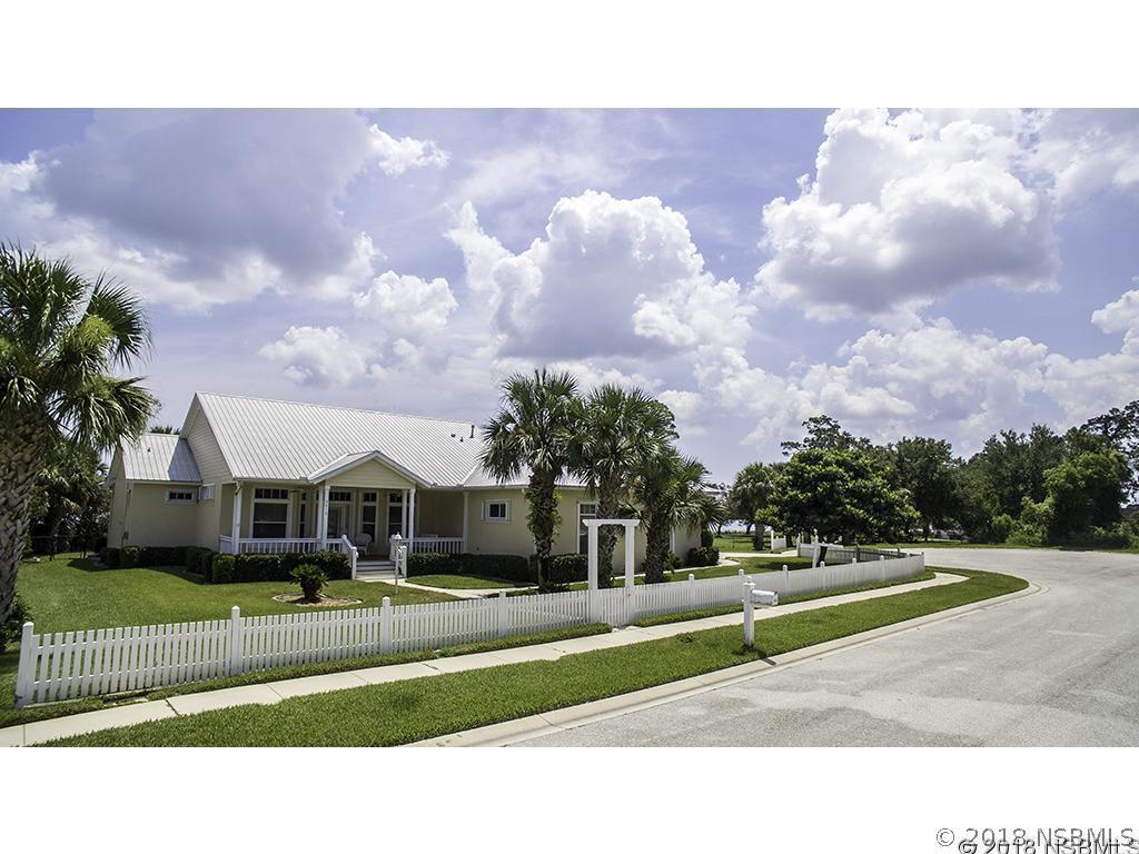 2818 Bay Side Dr., New Smyrna Beach, FL 32168