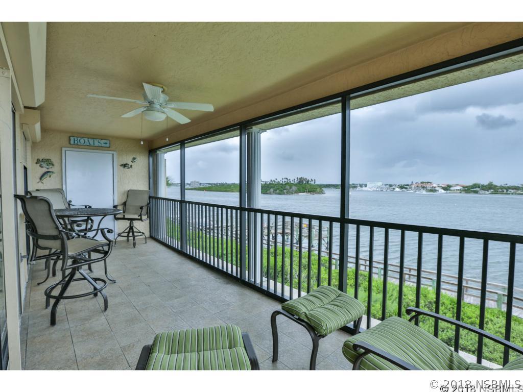 450 Bouchelle Dr. #305, New Smyrna Beach, FL 32169