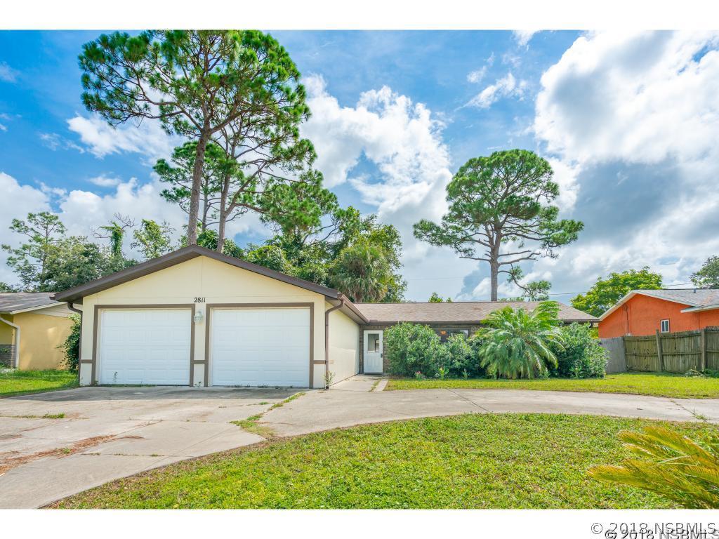 2811 Royal Palm Dr., Edgewater, FL 32141