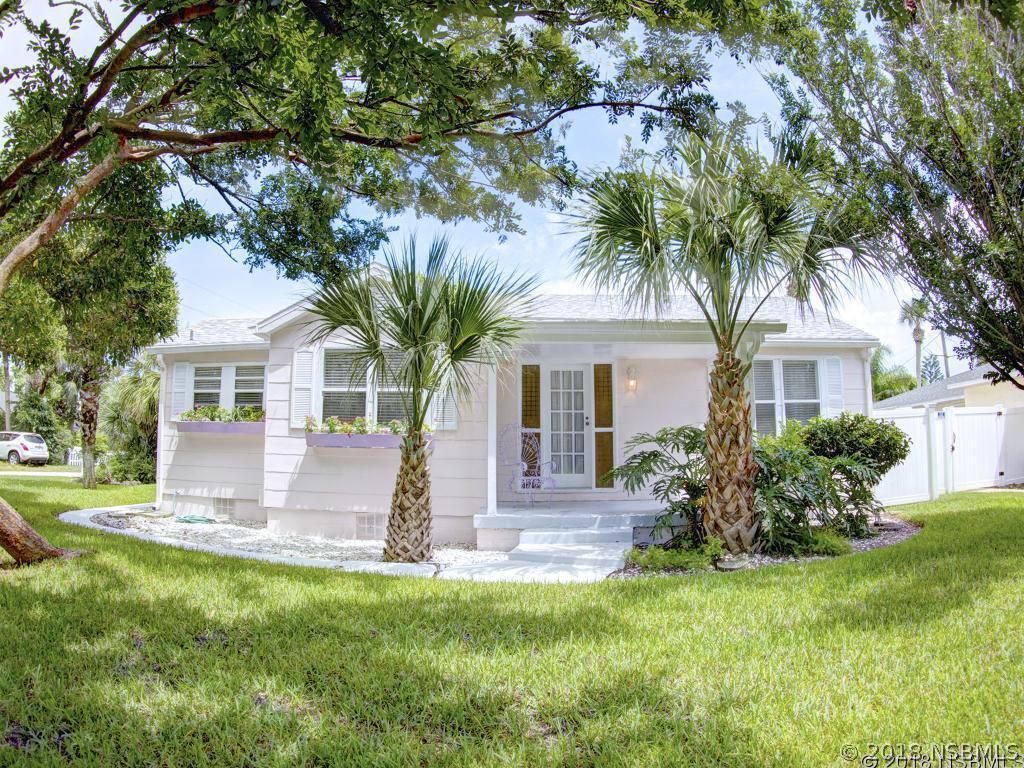 607 N Peninsula Ave., New Smyrna Beach, FL 32169