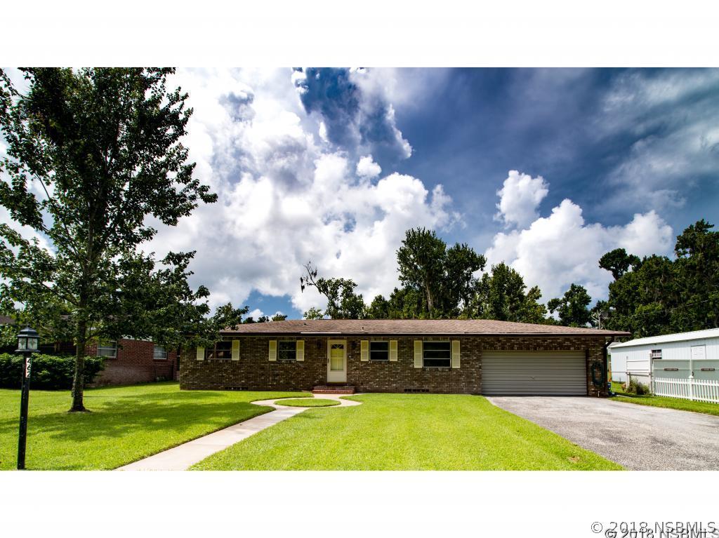 462 Oliver Dr., New Smyrna Beach, FL 32168