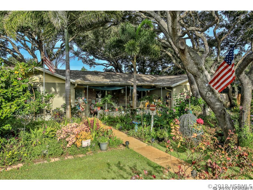 1006 Horton St., New Smyrna Beach, FL 32169
