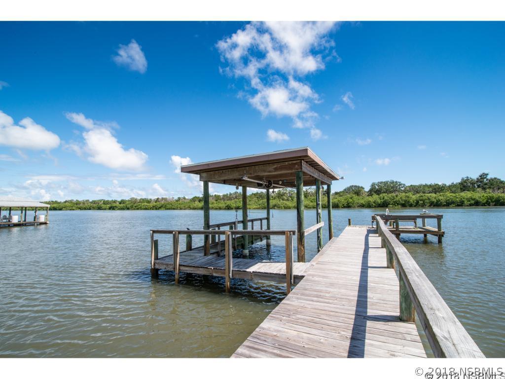 243 Gary Ave., Oak Hill, FL 32759