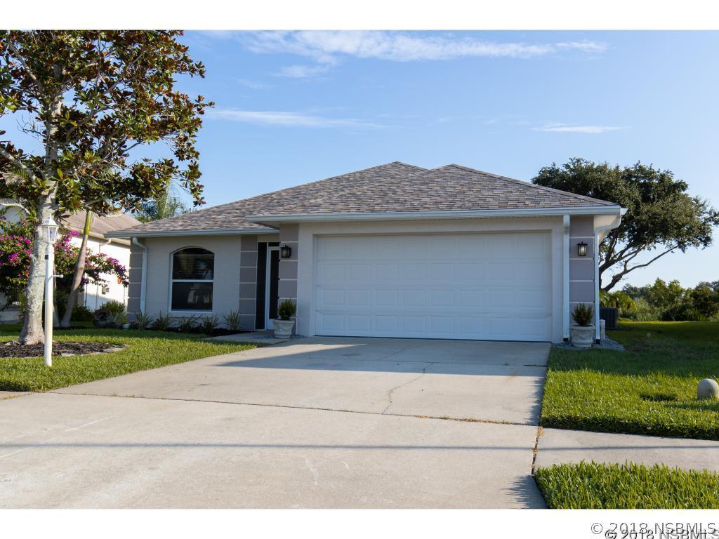 1359 Wayne Ave., New Smyrna Beach, FL 32168