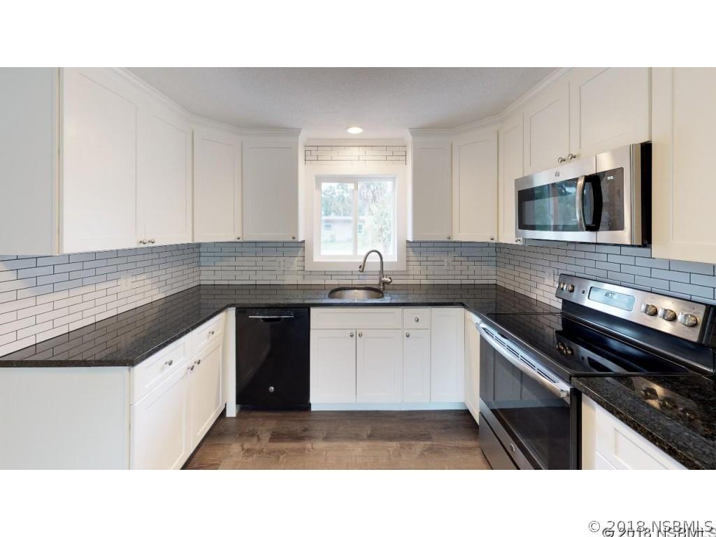 119 S Neptune Dr., Edgewater, FL 32132