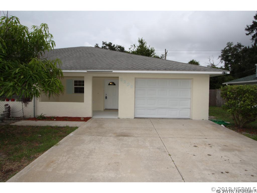 2209 India Palm Dr., Edgewater, FL 32141