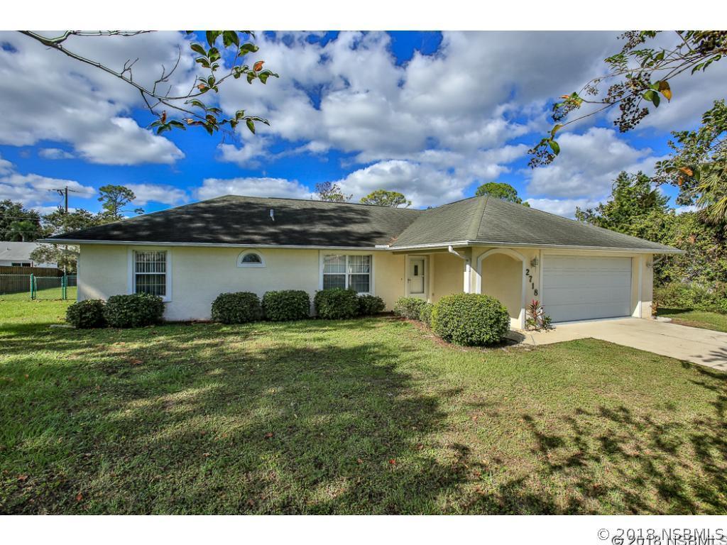 2718 Yule Tree Dr., Edgewater, FL 32141
