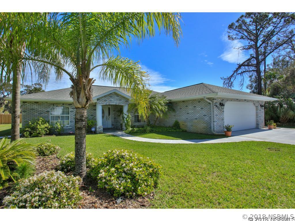 2821 Pine Tree Dr., Edgewater, FL 32141