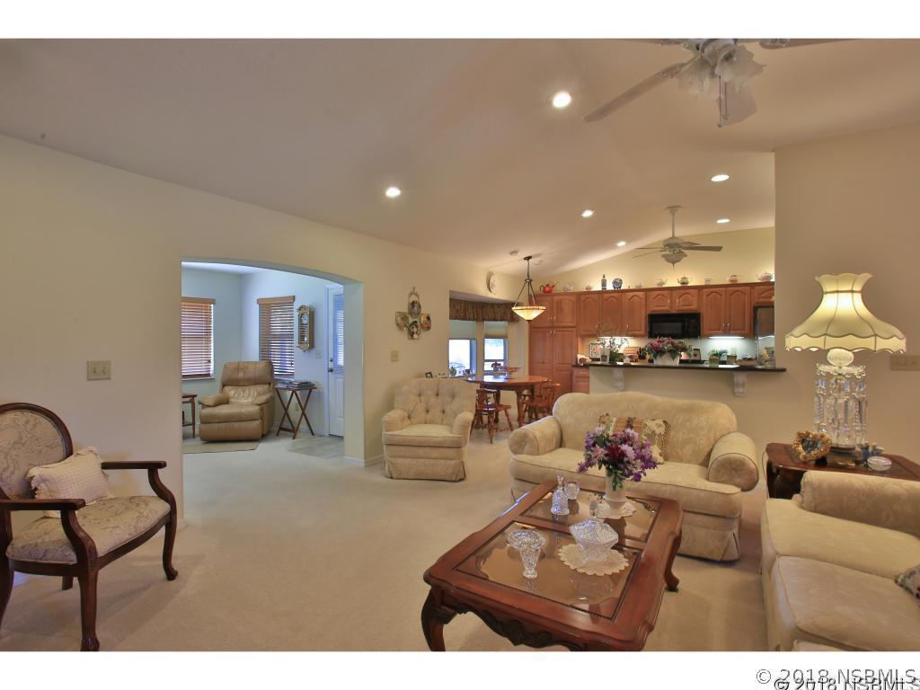 2821 Pine Tree Dr., Edgewater, FL 32141