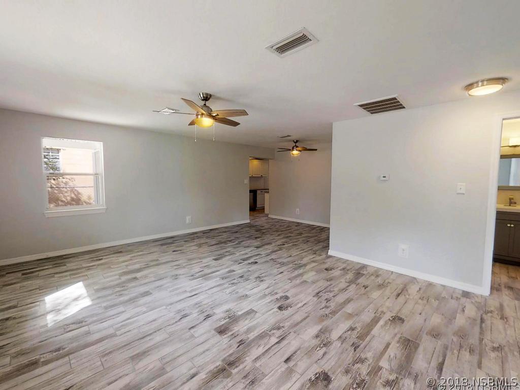 439 Palmetto St., Edgewater, FL 32132