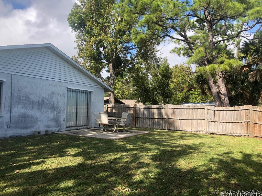 1013 Beulah Dr., Edgewater, FL 32132