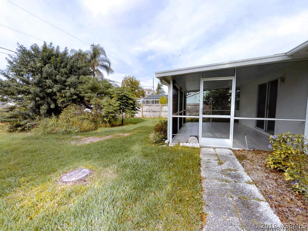 2726 Queen Palm Dr., Edgewater, FL 32141