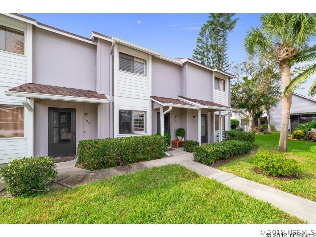 107 Lagoon Ct., New Smyrna Beach, FL 32169