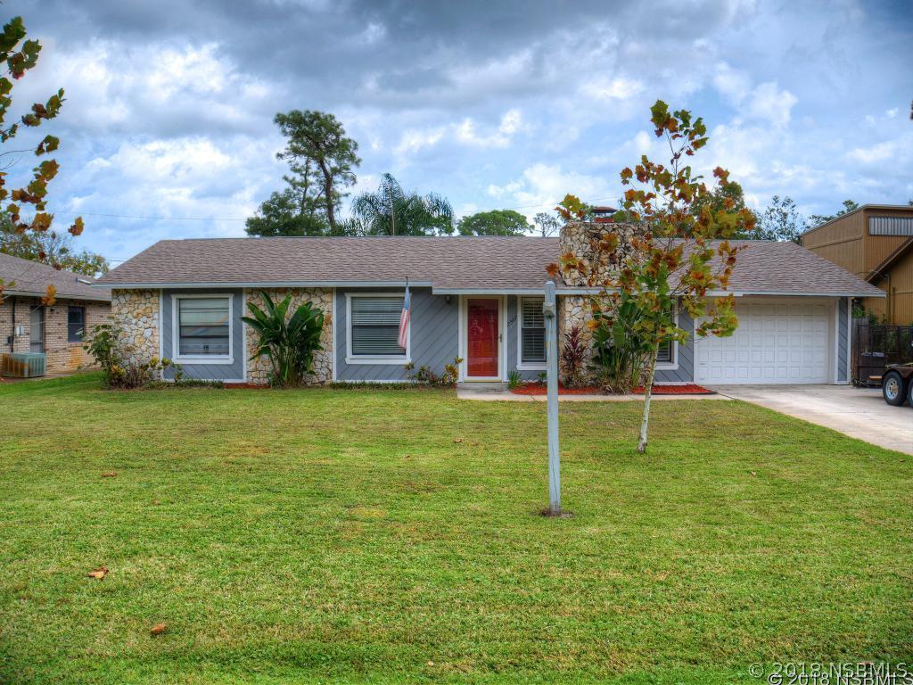 2507 Milton Ave., New Smyrna Beach, FL 32168