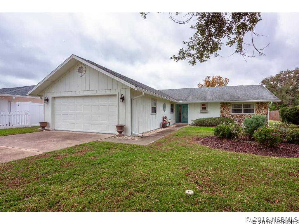 108 Cunningham Dr., New Smyrna Beach, FL 32168