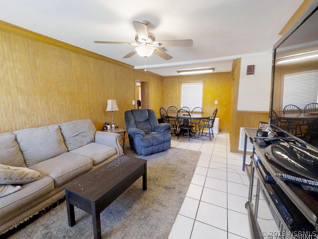 456 Palmetto St., Edgewater, FL 32132