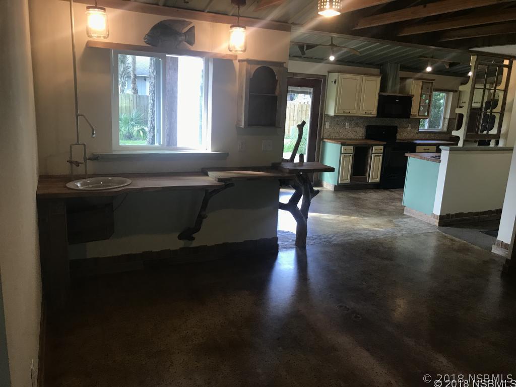 1202 12th St., Edgewater, FL 32132