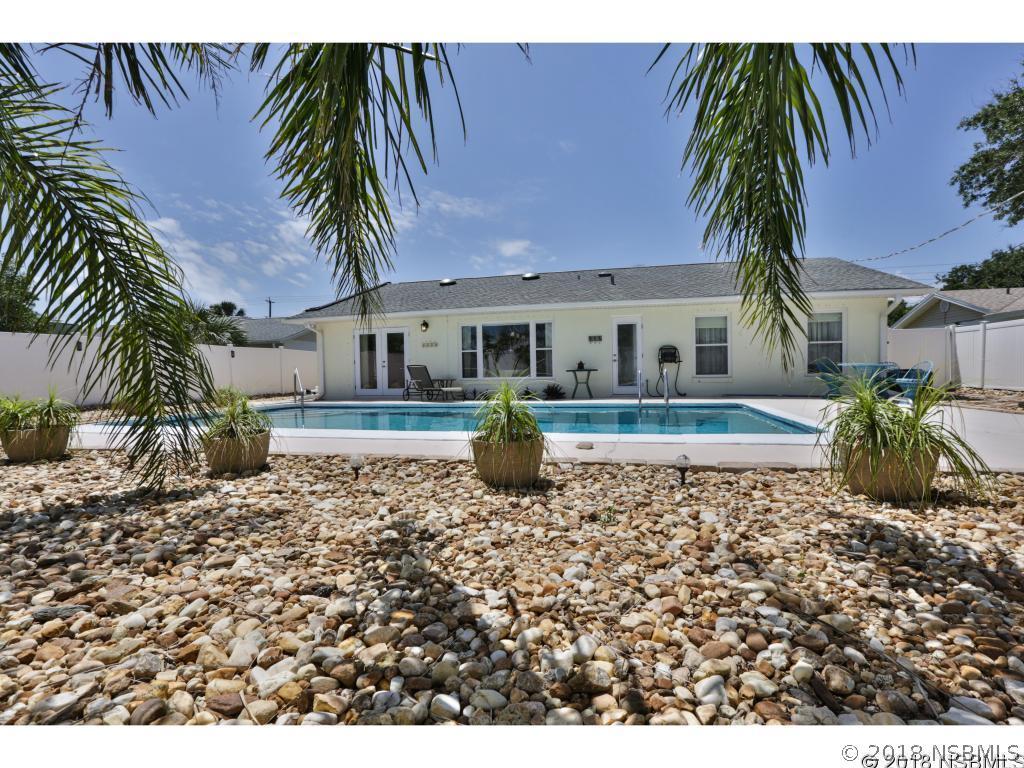 4429 Saxon Dr., New Smyrna Beach, FL 32169