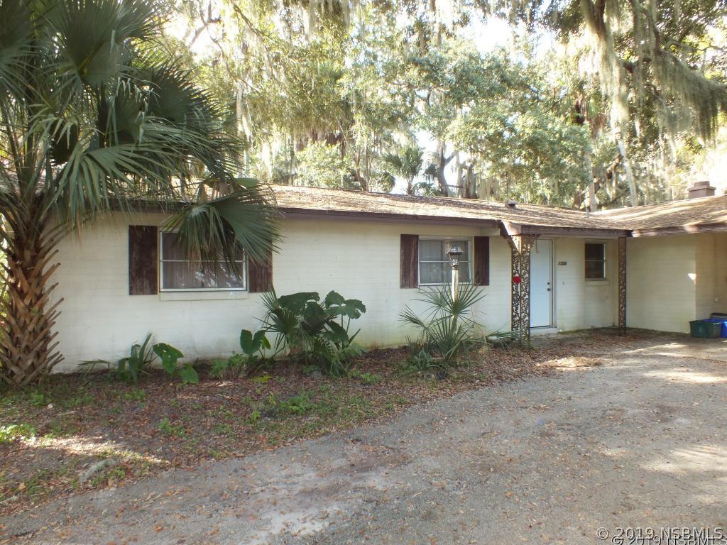 1504 Pine Tree Dr., Edgewater, FL 32132