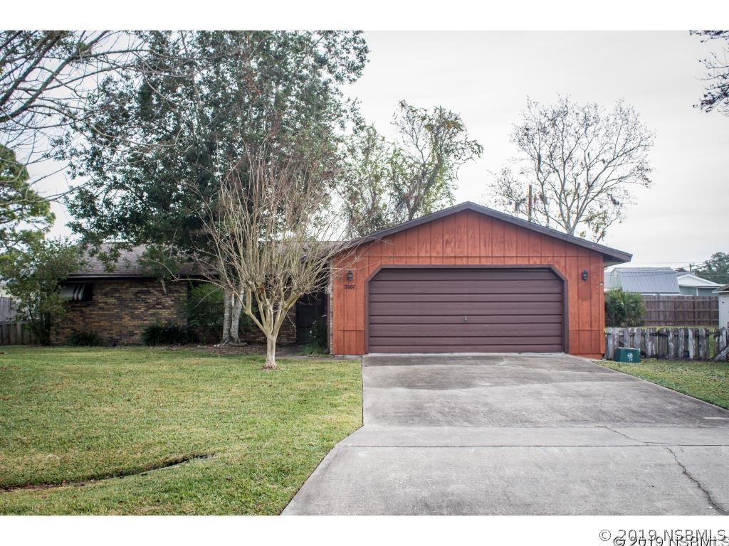 2607 Woodland Dr., Edgewater, FL 32141