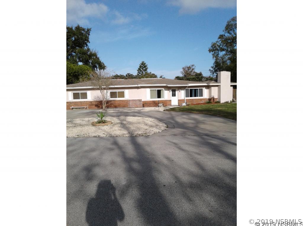 2027 Royal Palm Dr., Edgewater, FL 32141