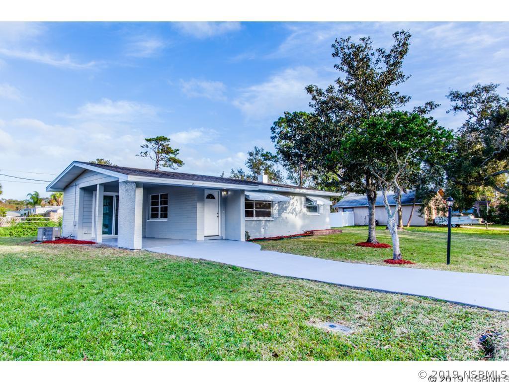 2511 Umbrella Tree Dr., Edgewater, FL 32141