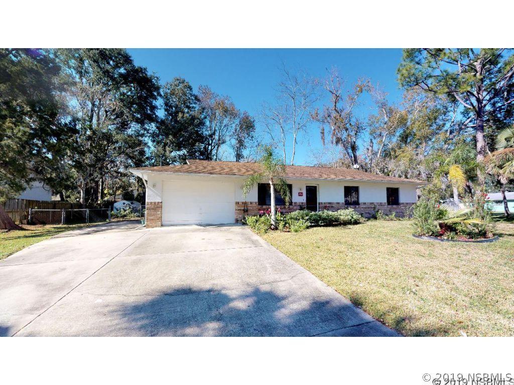 2704 Woodland Dr., Edgewater, FL 32141
