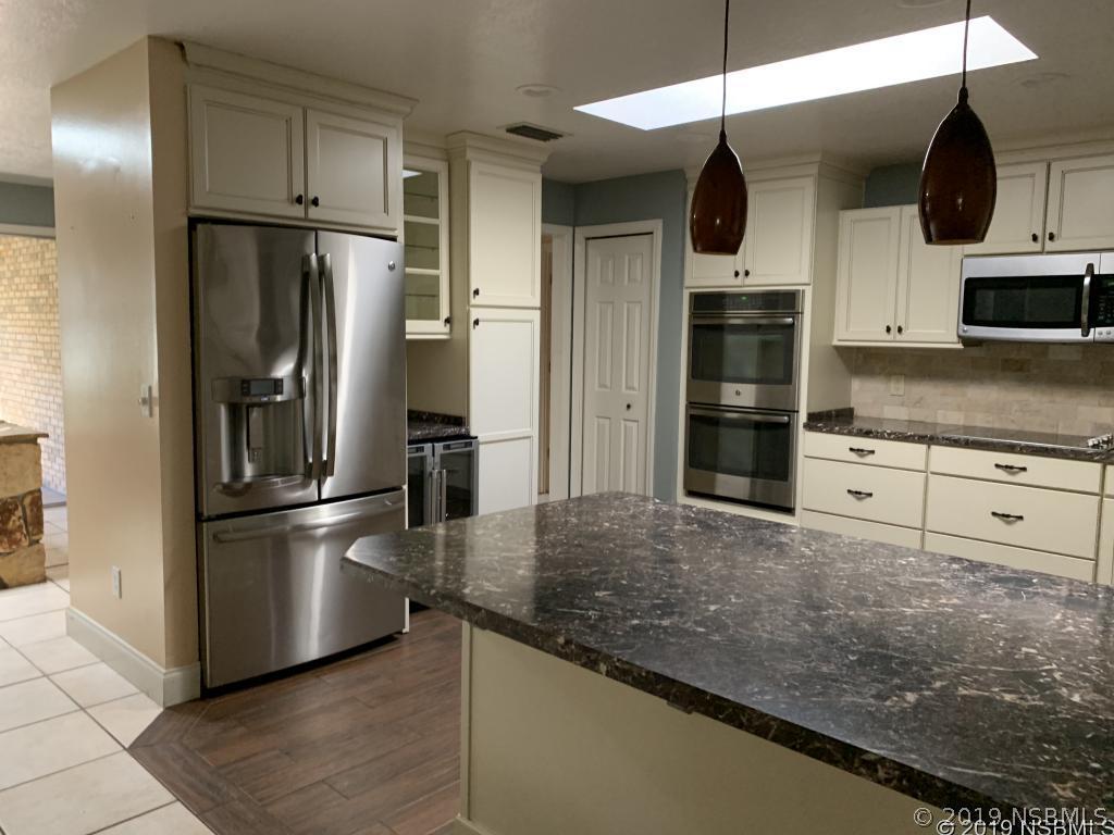 1413 Orange Tree Dr., Edgewater, FL 32132