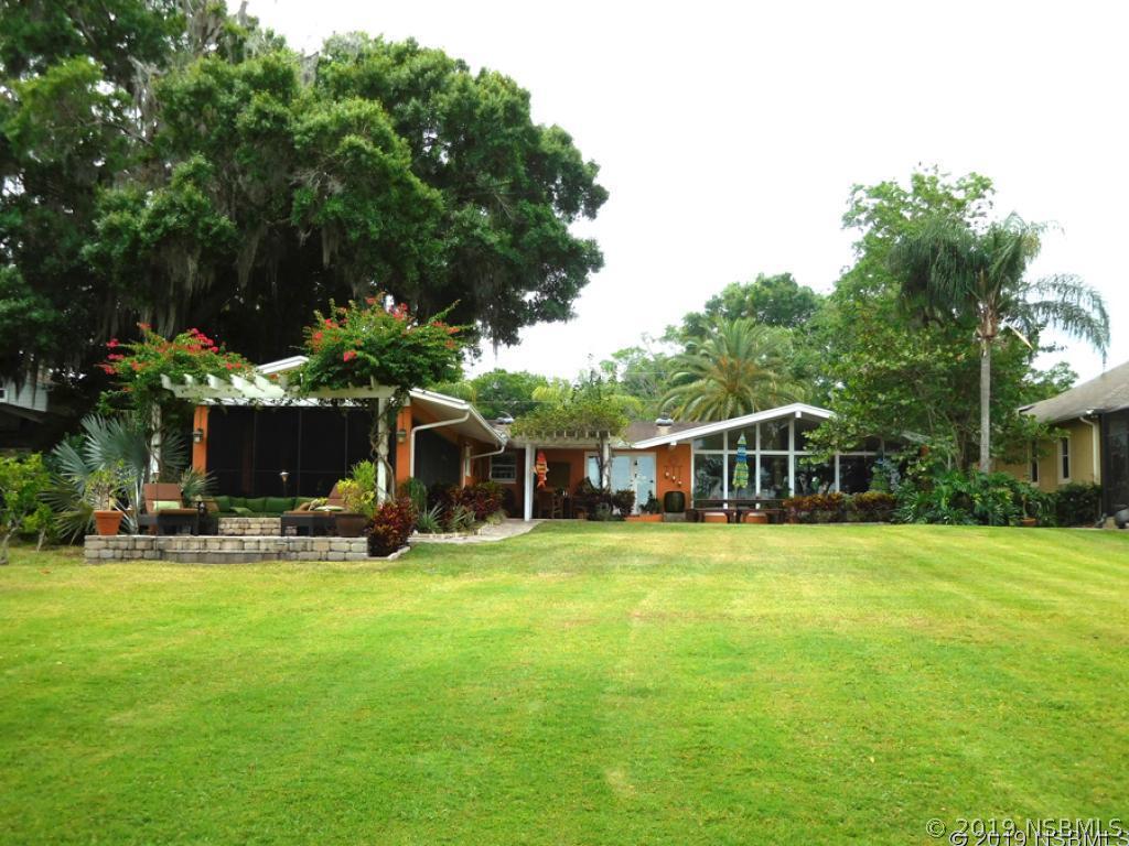 6043 Linneal Beach Dr., Apopka, FL 32703