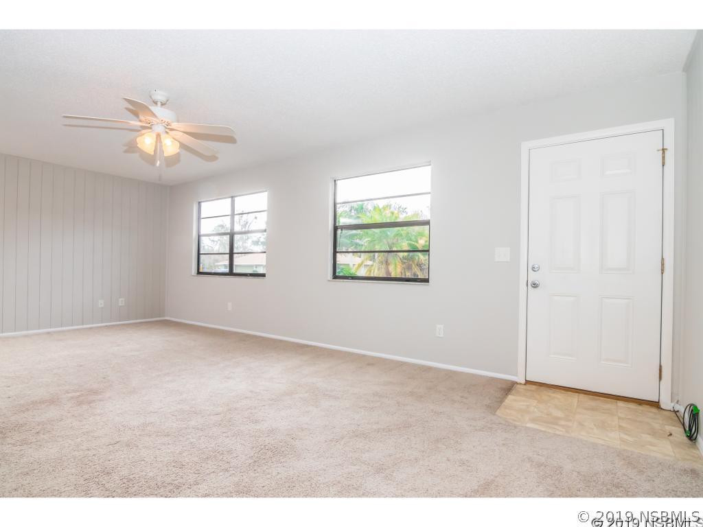 2939 Yule Tree Dr., Edgewater, FL 32132