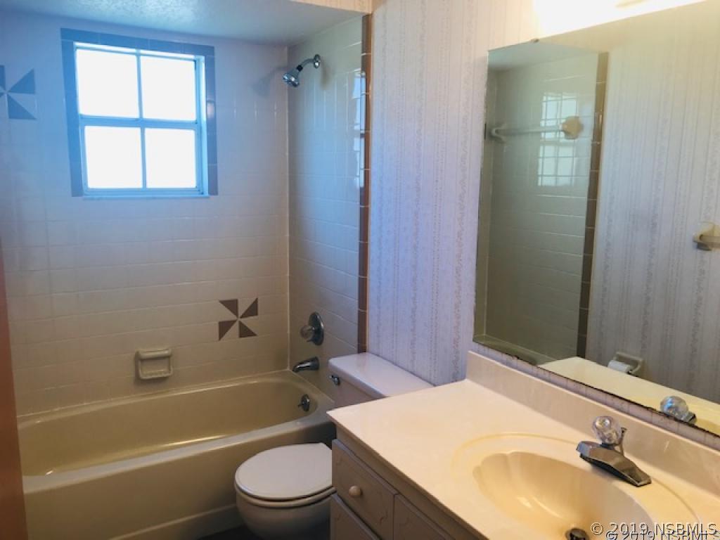 2317 Sabal Palm Dr., Edgewater, FL 32141