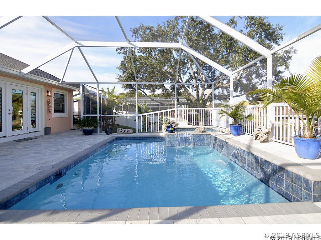 9 Crazy Horse Ct., Palm Coast, FL 32137