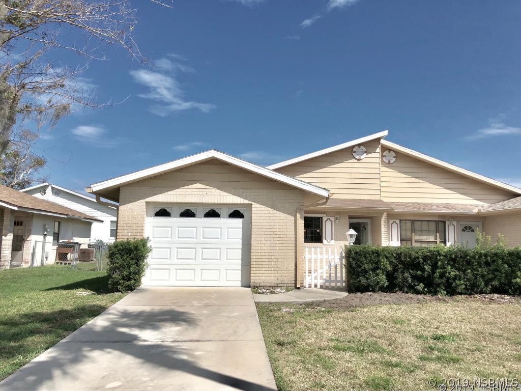 313 Paradise Ln., Edgewater, FL 32132