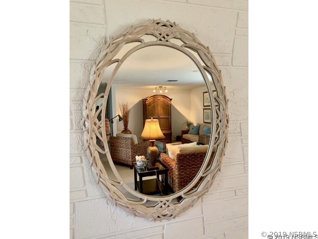 518 S Cooper St., New Smyrna Beach, FL 32169