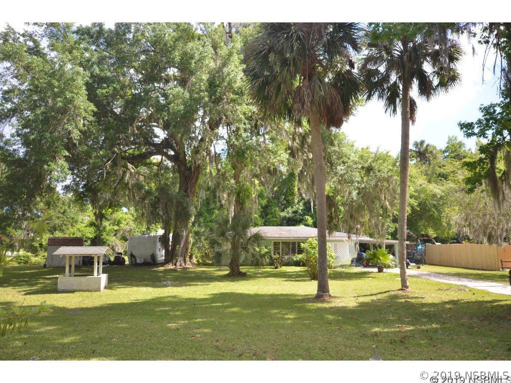 235 Wildwood Dr., New Smyrna Beach, FL 32168