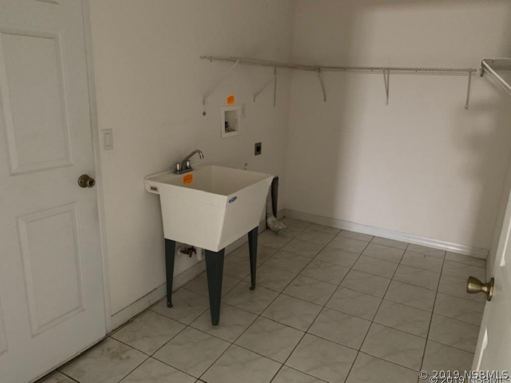 2631 Sabal Palm Dr., Edgewater, FL 32141
